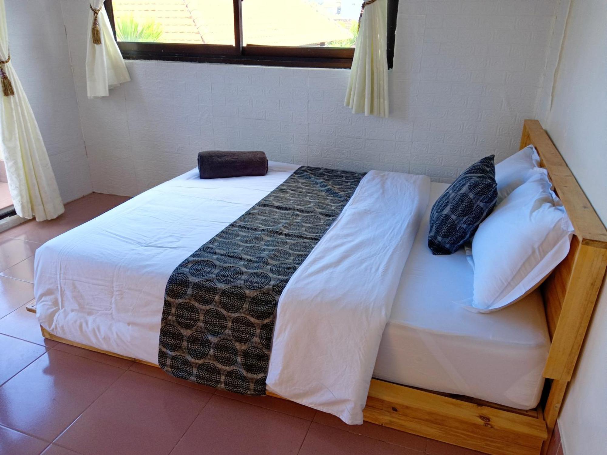 Mama Mega Homestay Pesanggaran Exterior foto